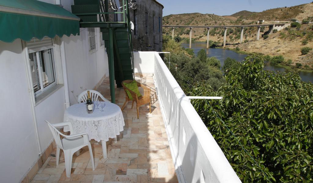 Alojamentos Oasis Мертола Номер фото